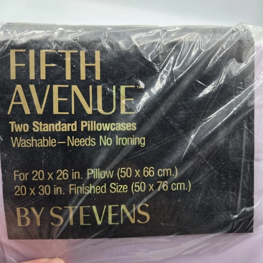 Vintage Fifth Avenue Two‎ Standard Pillowcases Light Lavender Purple USA Country